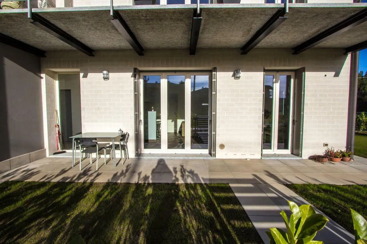 Boutique Apartment - La Dolce Vita Reno Di Leggiuno Italy