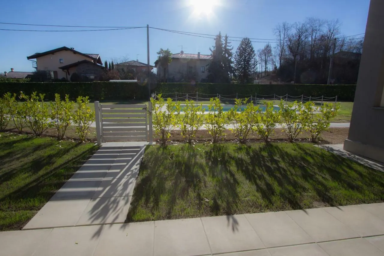 Boutique Apartment - La Dolce Vita Reno Di Leggiuno