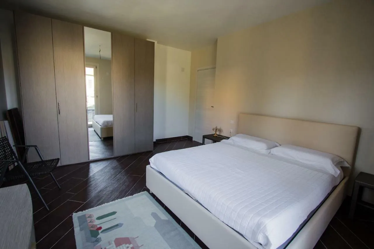 Boutique Apartment - La Dolce Vita Reno Di Leggiuno Italy