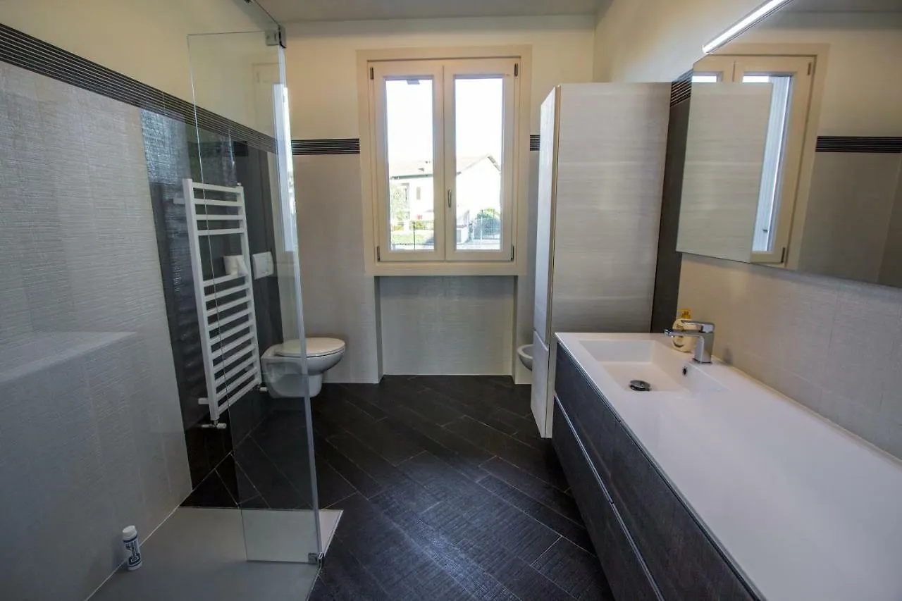 Boutique Apartment - La Dolce Vita Reno Di Leggiuno