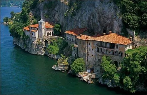 Boutique Apartment - La Dolce Vita Reno Di Leggiuno